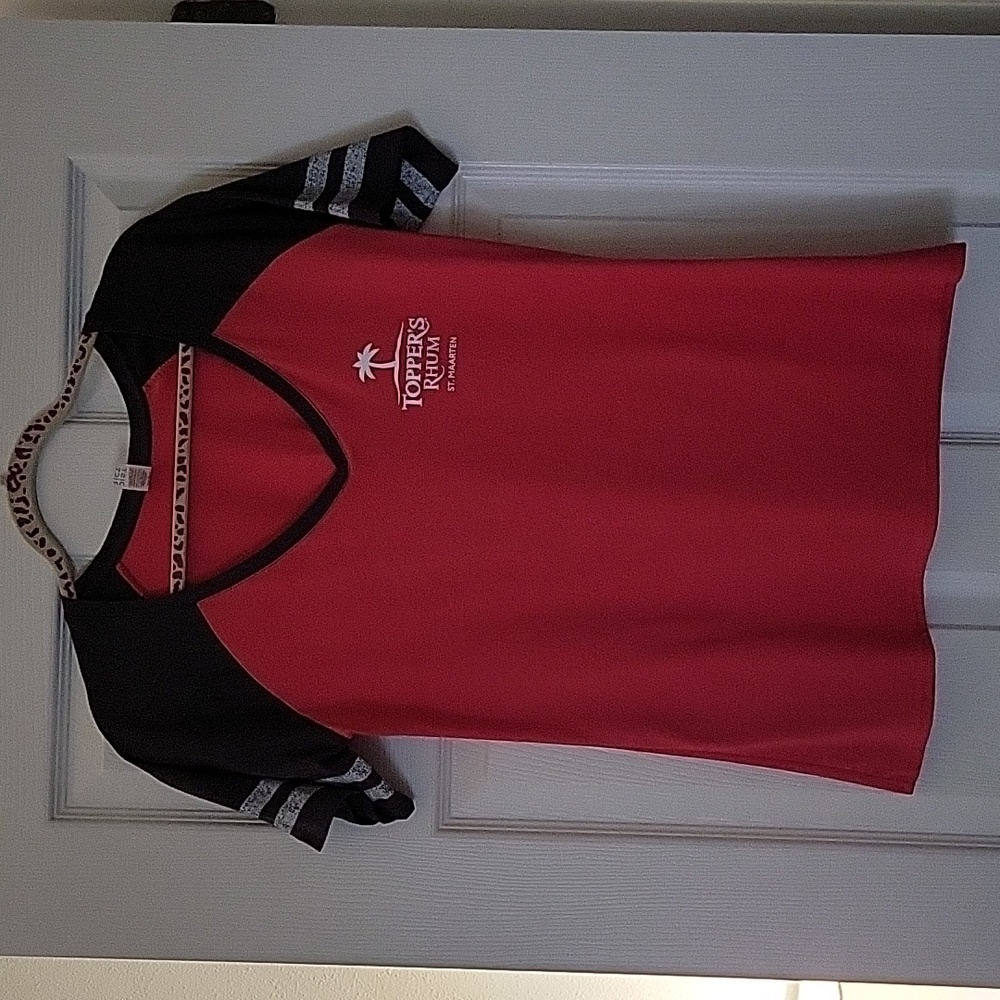 Toppers Rhum St Maarten V-neck